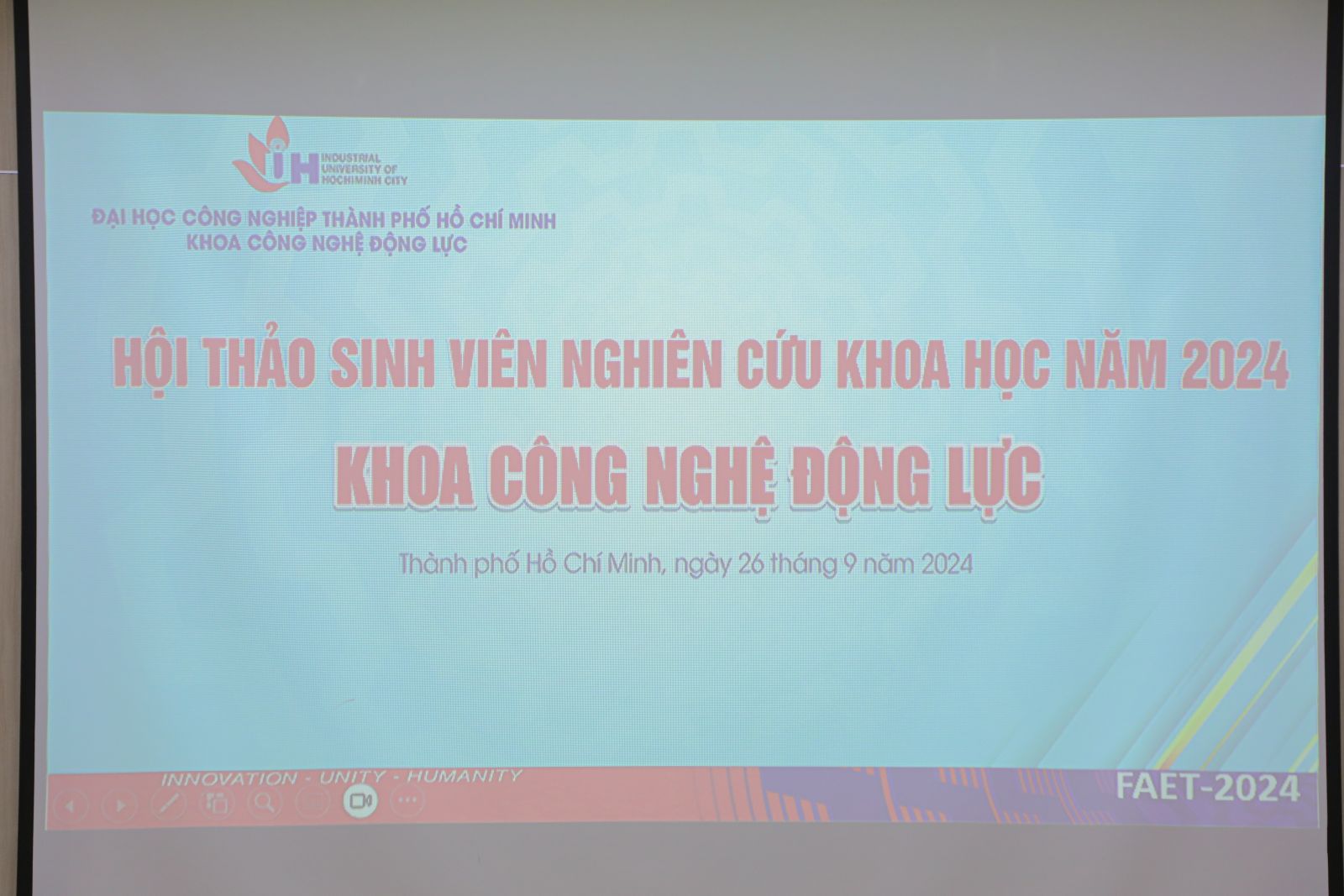 Hội thảo sinh viên IUH nghiên cứu khoa học Năm 2024