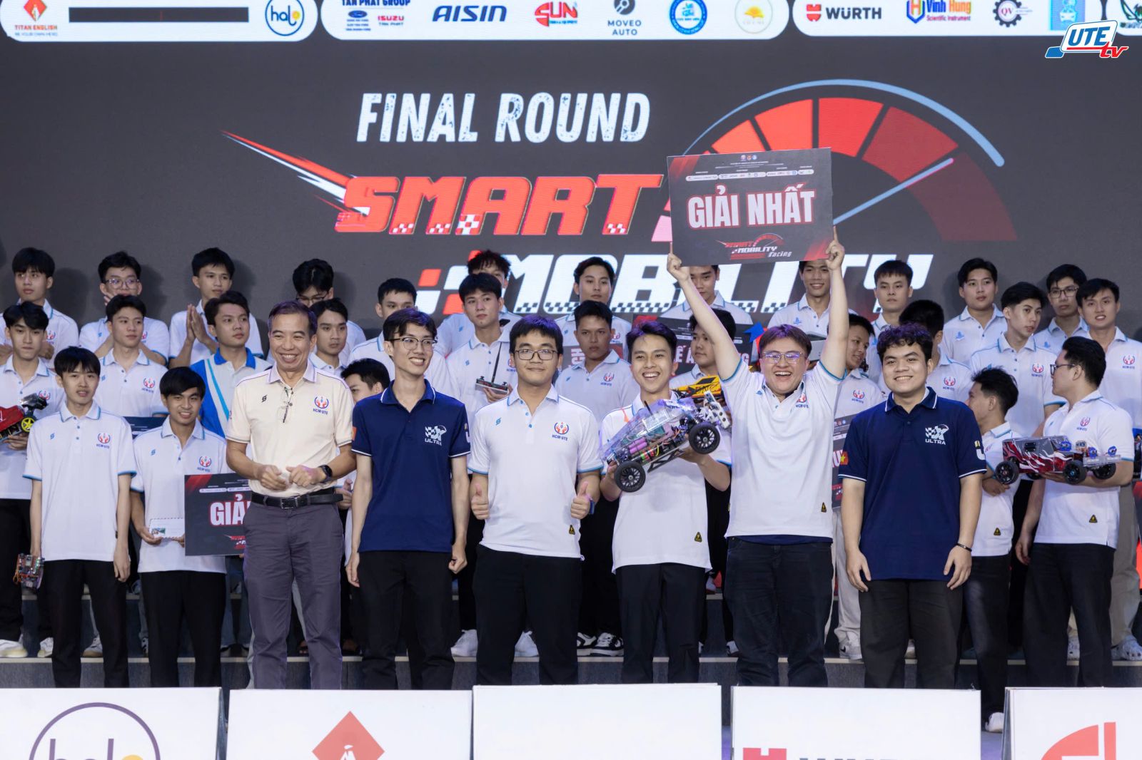 FAET tỏa sáng tại Smart Mobility Racing 2026